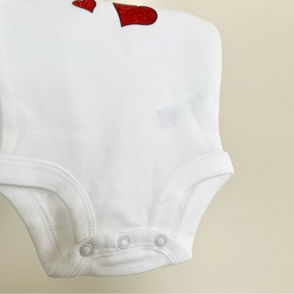 Carter’s Newborn Baby Handmade Hearts Graphic White One-Piece with Snaps - Picture 12 of 13